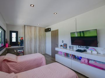 CASA EN VENTA SAN PATRICIO II LA PLATA 3 DORM