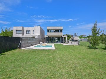 CASA EN VENTA SAN PATRICIO II LA PLATA 3 DORM