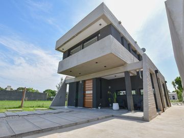 CASA EN VENTA SAN PATRICIO II LA PLATA 3 DORM