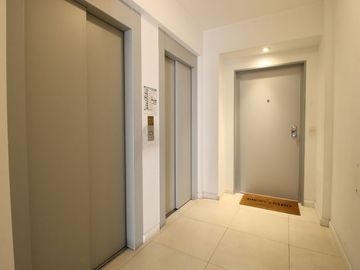 VENTA DEPTO 2 AMB COCHERA BALCON AMENITIES URQUIZA