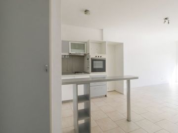 VENTA DEPTO 2 AMB COCHERA BALCON AMENITIES URQUIZA