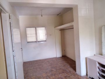 CASA  3 DORM.  LOS NARANJOS MÁS DEPARTAMENTO