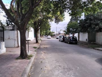 CASA  3 DORM.  LOS NARANJOS MÁS DEPARTAMENTO