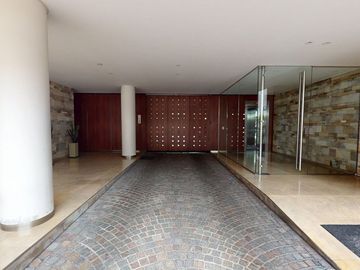 VENTA DEPTO 4 AMB CON COCHERA AVELLANEDA CENTRO