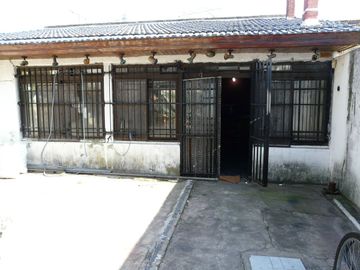 CASA EN VENTA LUIS GUILLON APTA CREDITO