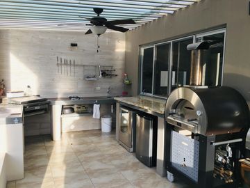 Venta Casa de campo y piscina, cerca a Guayllabamba