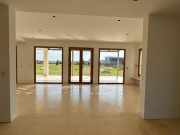 VENTA DE CASA EN Campana