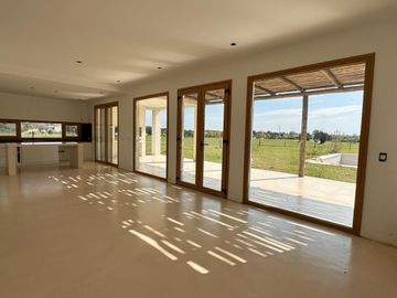 VENTA DE CASA EN Campana