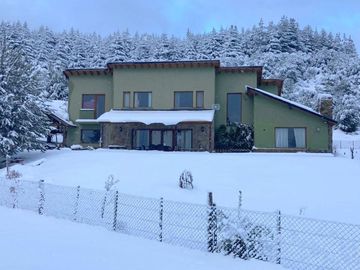 RE/MAX vende casa de 5 ambientes en Meliquina