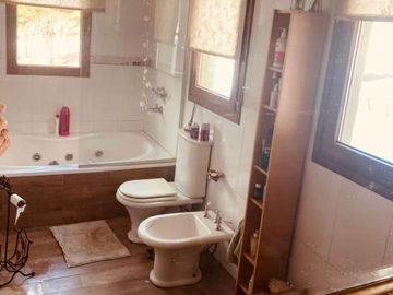 RE/MAX vende casa de 5 ambientes en Meliquina