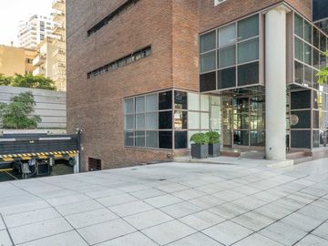 Venta departamento tipo piso cochera fija Seg 24 h