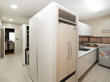 Venta departamento tipo piso cochera fija Seg 24 h