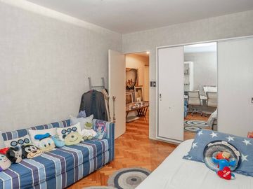 Venta departamento tipo piso cochera fija Seg 24 h