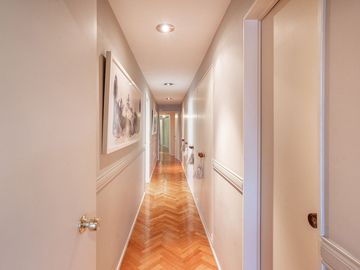 Venta departamento tipo piso cochera fija Seg 24 h