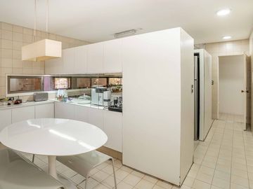 Venta departamento tipo piso cochera fija Seg 24 h