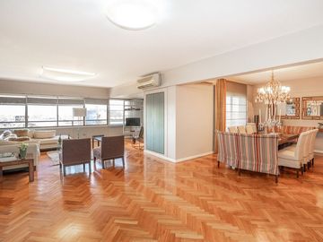 Venta departamento tipo piso cochera fija Seg 24 h