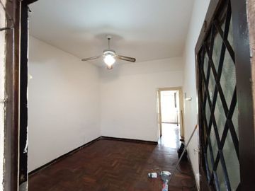 VENTA DEPART. 3AMBs. 1° PISO X ESCALERA. CABALLITO