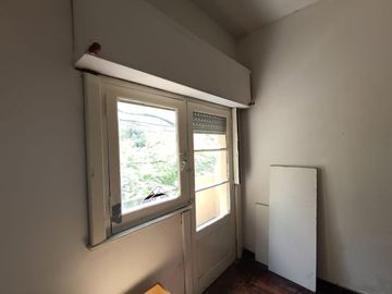 VENTA DEPART. 3AMBs. 1° PISO X ESCALERA. CABALLITO