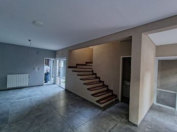 Se vende Dúplex en Godoy Cruz, Mendoza
