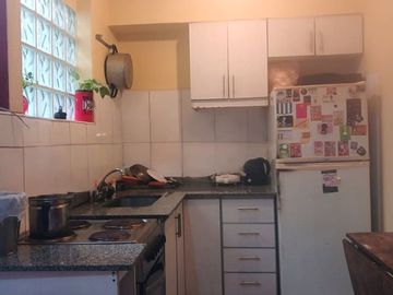 PH 3 AMBIENTES, EN VENTA. ALMAGRO. BALCON INTERNO