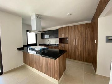 Casa en condominio en venta en Hacienda de Bravo, San Luis Potosí, San Luis Potosí