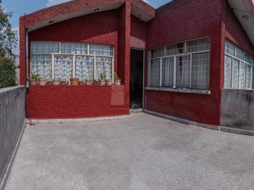 Casa sola en venta en Francisco Villa, Iztapalapa, Ciudad de México