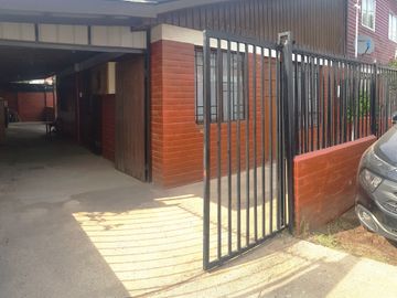 VENTA CASA BARRIO RESIDENCIAL EN PASAJE CERRADO