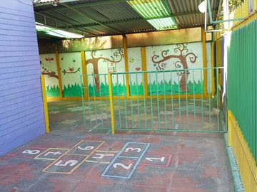 EXCELENTE OPORTUNIDAD VENTA CASA-JARDIN INFANTIL