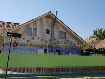 EXCELENTE OPORTUNIDAD VENTA CASA-JARDIN INFANTIL