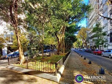 Cerviño y Rep. de la India - Departamento Reciclado con Balcón - Palermo Chico