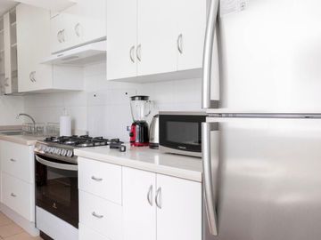 SE ALQUILA DEPARTAMENTO AMOBLADO FRENTE A PARQUE BADEN POWELL