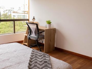 SE ALQUILA DEPARTAMENTO AMOBLADO FRENTE A PARQUE BADEN POWELL