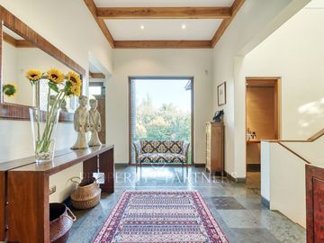 Moderna casa El Huinganal