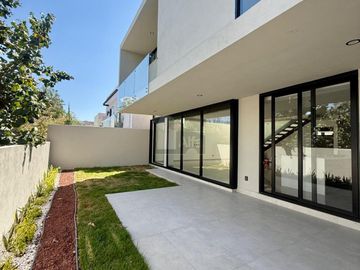 Casa en venta en Querétaro. Fraccionamiento Altozano.