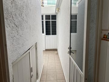 Venta de Casa a pie de Calle