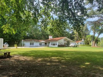 Casaquinta en Venta -