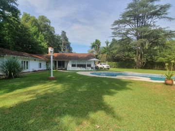 Casaquinta en Venta -