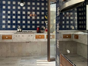 Residencia en Colima, en exclusivo condominio - Amplios espacios
