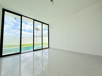 Casa en Privada Residencial en Sitpach