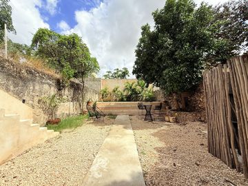 BELLA CASA EN VENTA UBICADA EN EL CENTRO DE MÉRIDA, SAN JUAN.