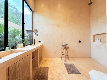 BELLA CASA EN VENTA UBICADA EN EL CENTRO DE MÉRIDA, SAN JUAN.