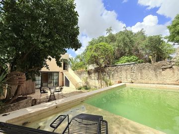 BELLA CASA EN VENTA UBICADA EN EL CENTRO DE MÉRIDA, SAN JUAN.