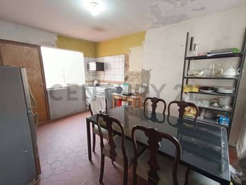 VENTA DE CASA EN LA PERLA CALLAO JUNTO AL PARQUE