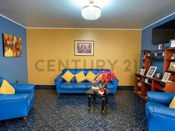 Excelente oportunidad Casa de 2 Pisos en San Martín de Porres