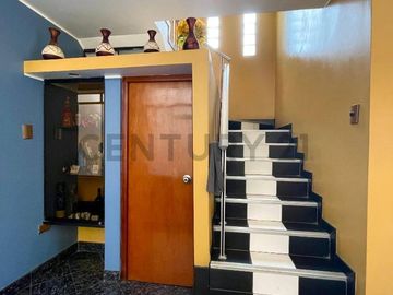 Excelente oportunidad Casa de 2 Pisos en San Martín de Porres