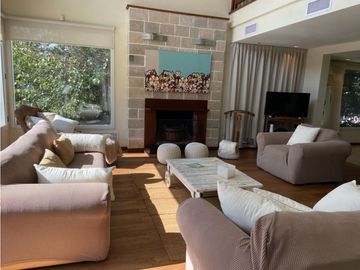 CASA LUXURY EN CARILÓ ALQUILER TEMPORAL A METROS DEL MAR