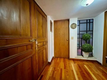 SEMI PISO EN VENTA - AV EMILIO CIVIT - CIUDAD