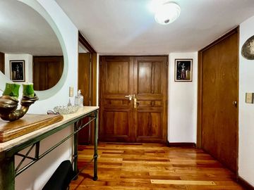 SEMI PISO EN VENTA - AV EMILIO CIVIT - CIUDAD