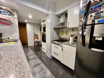 SEMI PISO EN VENTA - AV EMILIO CIVIT - CIUDAD
