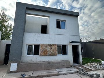 venta complejo a estrenar casas y dúplex luzuriaga